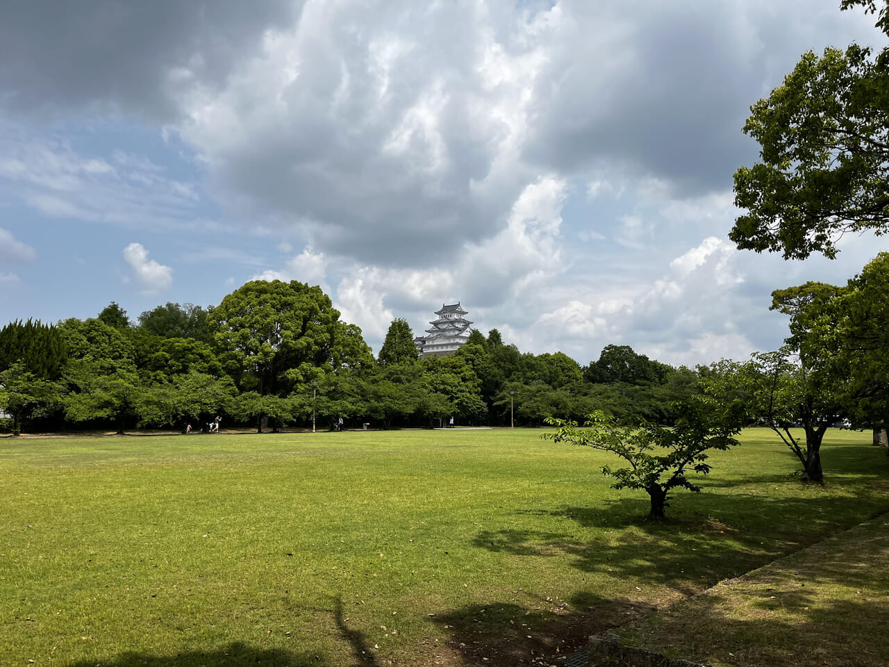 ゴール・スタート地点となる東御屋敷跡公園